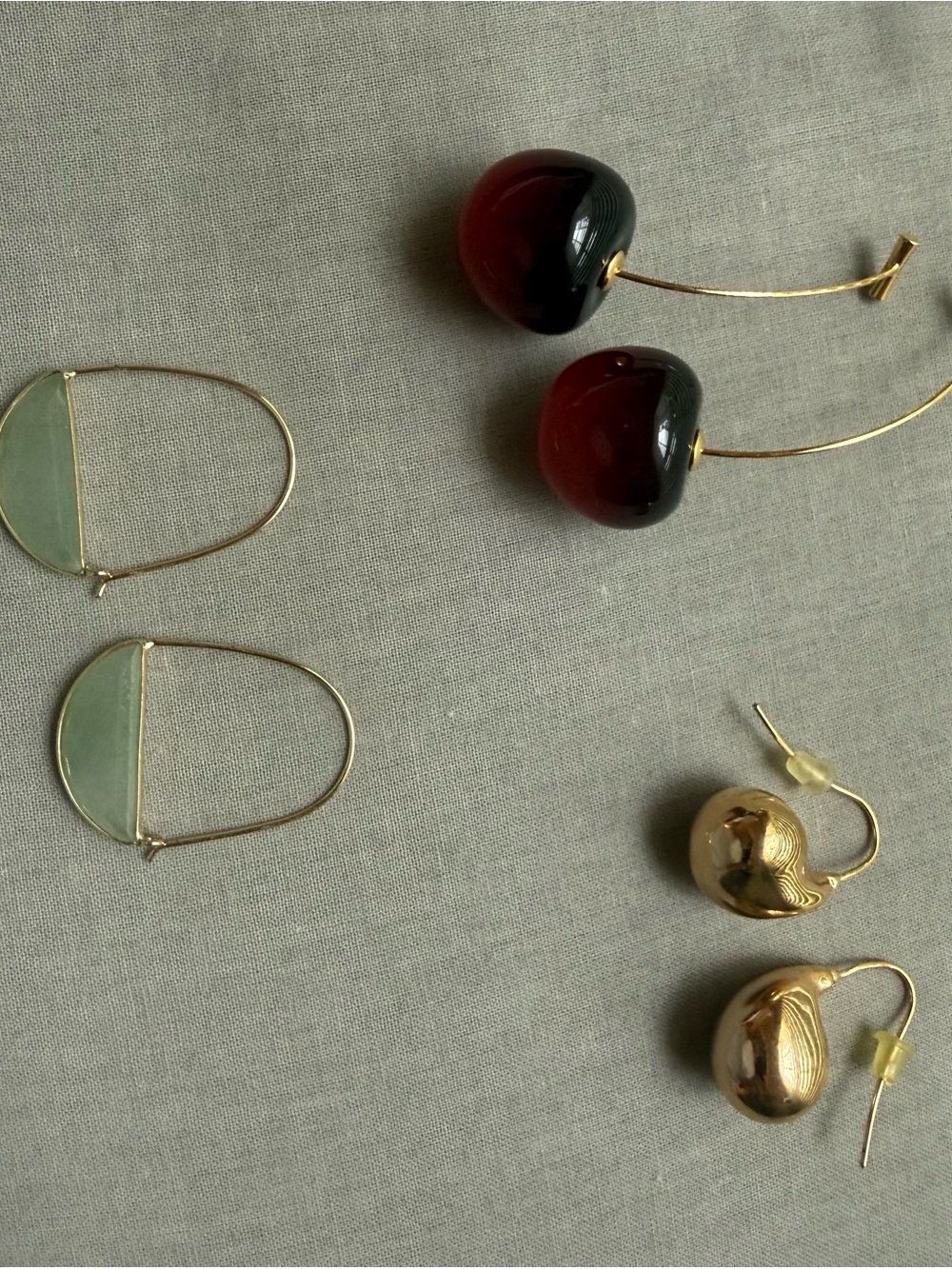 Gold and Dark Red Glass Drop Earrings - Women Accessories